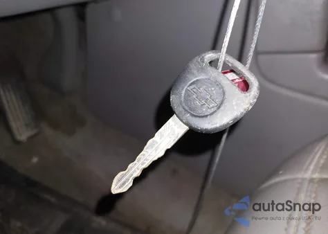 2005 Chevrolet Suburban 1500 Lt from USA, damaged, VIN 3GNFK16ZX5G100312